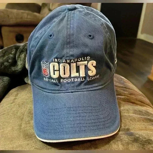 NFL Indianapolis Colts SnapBack Hat One Size Fits All - Picture 1 of 6